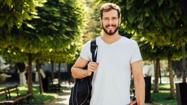 Gambar Artikel Kehidupan Mahasiswa Di Indonesia: Antara Akademik Dan Realita Sosial