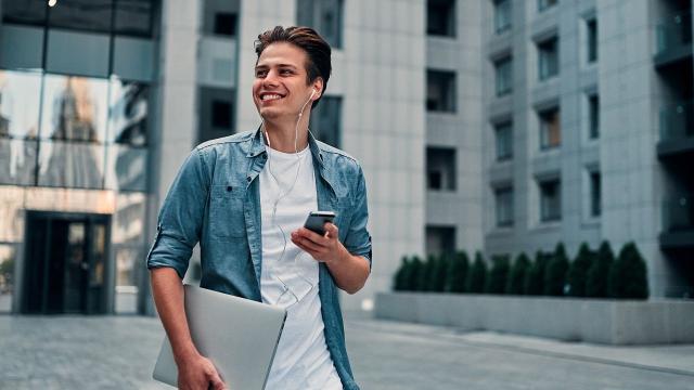 Gambar Artikel Mahasiswa Dan Peran Teknologi Dalam Mendukung Pendidikan