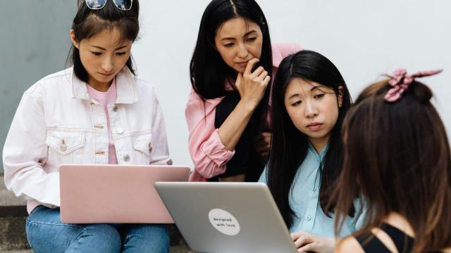 Meningkatkan Kemampuan Public Speaking Mahasiswa