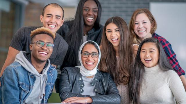 Gambar Artikel Peran Mahasiswa Dalam Membangun Lingkungan Kampus Yang Positif