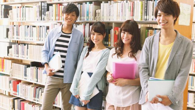 Gambar Artikel Mahasiswa Dan Tantangan Menjaga Keseimbangan Kehidupan Pribadi Dan Akademik