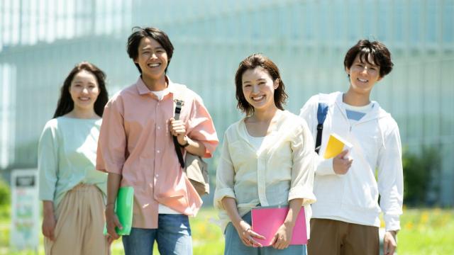 Gambar Artikel Mahasiswa Baru Dan Proses Adaptasi Di Dunia Kampus