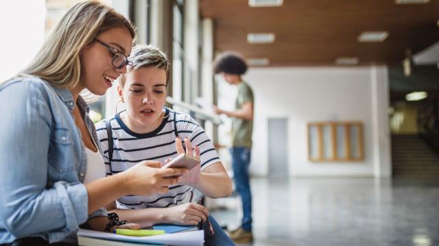 Gambar Artikel Mahasiswa Dan Strategi Mengatur Waktu Antara Kuliah, Organisasi, Dan Kehidupan Pribadi