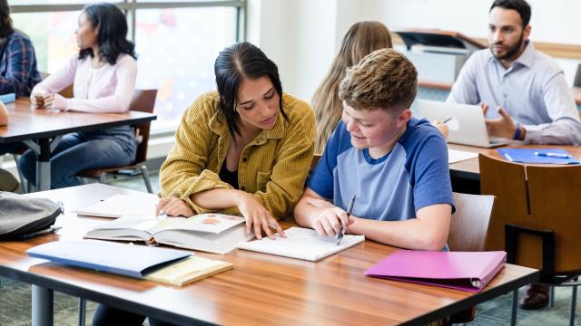 Gambar Artikel Mahasiswa Dan Pentingnya Literasi Akademik Di Perguruan Tinggi