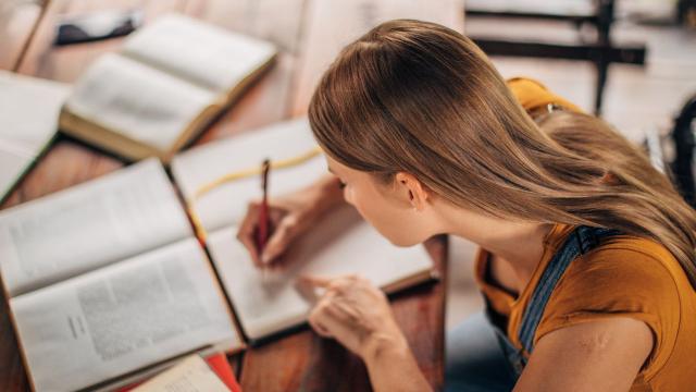 Pengaruh Organisasi Mahasiswa Terhadap Pengembangan Karakter