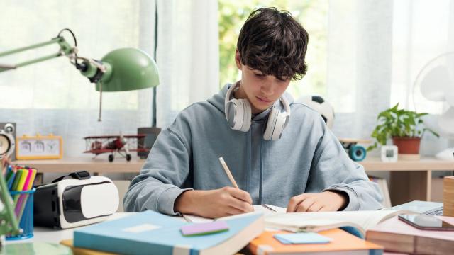 Mahasiswa Dan Keseimbangan Hidup: Antara Studi Dan Aktivitas Non-Akademik