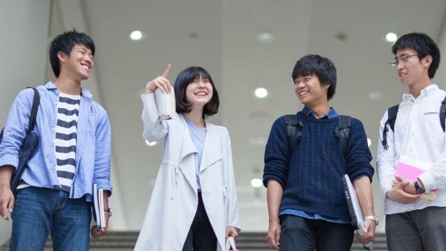 Gambar Artikel Mahasiswa Mandiri Finansial: Cara Mengelola Uang Di Masa Kuliah