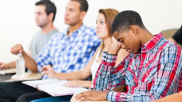 Mahasiswa Kreatif Digital: Menjadi Konten Kreator Profesional Sejak Kampus