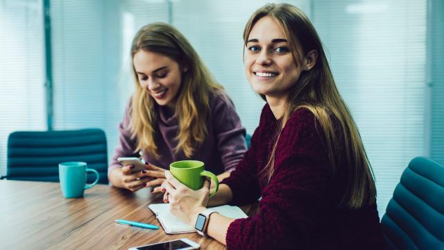 Mahasiswa Dan Peran Sosial: Kontribusi Nyata Bagi Masyarakat