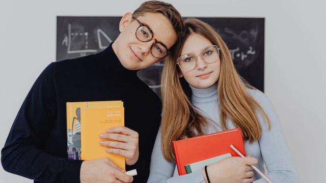 Gambar Artikel Mahasiswa Dan Tantangan Hidup Mandiri Di Kampus