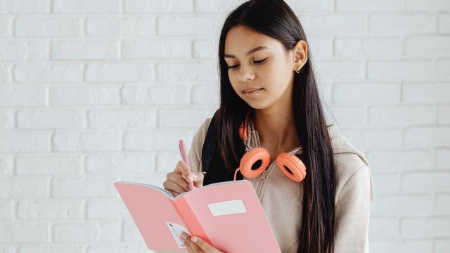 Gambar Artikel Mahasiswa Dan Proses Adaptasi Dari Dunia Sekolah Ke Dunia Perkuliahan