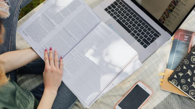 Gambar Artikel Mahasiswa Dan Penguatan Pembelajaran Berbasis Riset Di Perguruan Tinggi