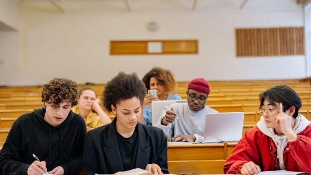 Gambar Artikel Mahasiswa Dan Penguatan Budaya Akademik Di Universitas Indonesia