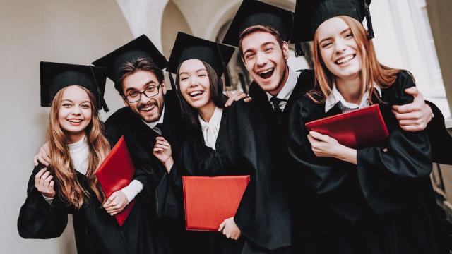 Mahasiswa Dan Tantangan Pembelajaran Modern Di Universitas Indonesia