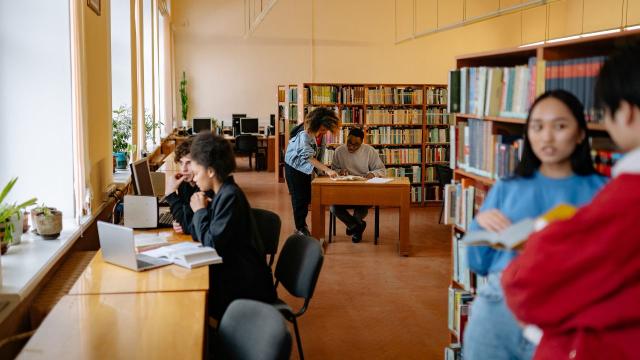 Gambar Artikel Mempersiapkan Mahasiswa Indonesia Menjadi Pembelajar Sepanjang Hayat