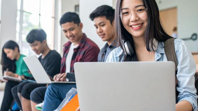 Gambar Artikel Mahasiswa Dan Inovasi Digital: Membangun Kompetensi Di Era Transformasi Teknologi