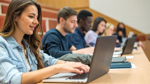 Gambar Artikel Mahasiswa Dan Penguatan Karakter Sosial: Membangun Generasi Berintegritas Dan Peduli