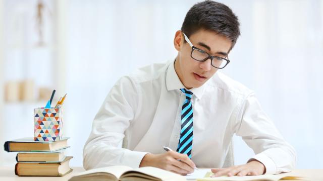 Gambar Artikel Mahasiswa Dan Adaptasi Dunia Kerja: Mempersiapkan Diri Sejak Bangku Kuliah