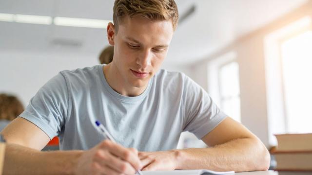 Gambar Artikel Manajemen Waktu Mahasiswa: Strategi Produktif Di Tengah Jadwal Padat