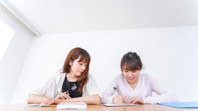 Gambar Artikel Mahasiswa Dan Manajemen Keuangan: Cerdas Mengatur Uang Sejak Dini