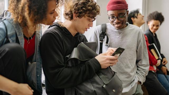 Gambar Artikel Membangun Mahasiswa Unggul: Sinergi Pendidikan, Organisasi, Dan Pergaulan Sehat