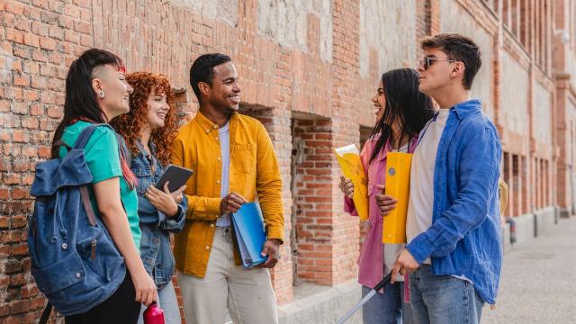 Gambar Artikel Membangun Mahasiswa Tangguh: Keseimbangan Akademik, Organisasi, Dan Kesehatan Di Kampus