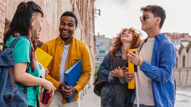 Gambar Artikel Mahasiswa Cerdas Dan Sehat: Strategi Menjaga Keseimbangan Akademik Dan Kehidupan Kampus