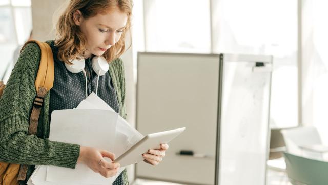 Gambar Artikel Mahasiswa Tangguh Dan Adaptif: Menjaga Keseimbangan Di Tengah Tantangan Kehidupan Kampus