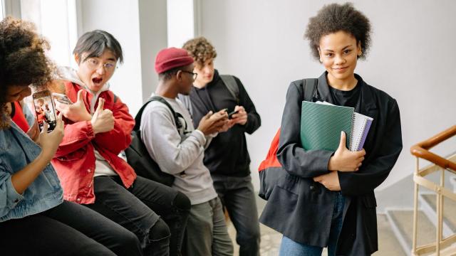 Gambar Artikel Mahasiswa Berjiwa Kepemimpinan: Membangun Karakter Pemimpin Sejak Di Bangku Kuliah