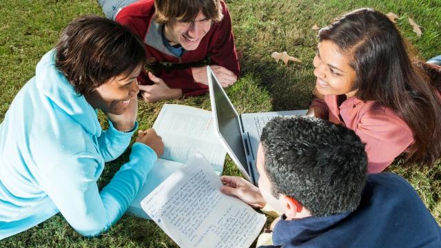 Mahasiswa Disiplin: Kunci Konsistensi Dalam Meraih Prestasi Akademik