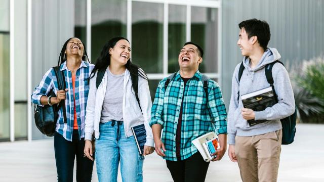 Gambar Artikel Mahasiswa Berintegritas Sosial: Menumbuhkan Kepedulian Dan Tanggung Jawab Terhadap Masyarakat