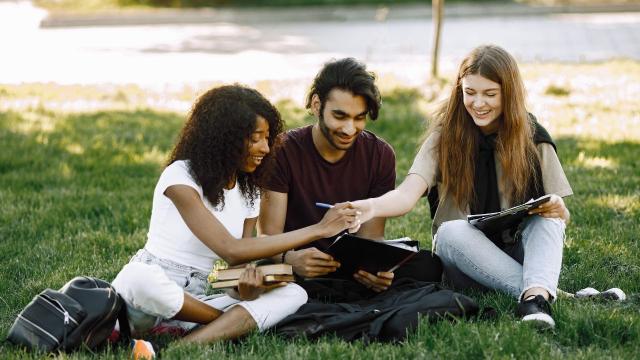 Gambar Artikel Mahasiswa Digital: Memanfaatkan Teknologi Untuk Pembelajaran Dan Produktivitas