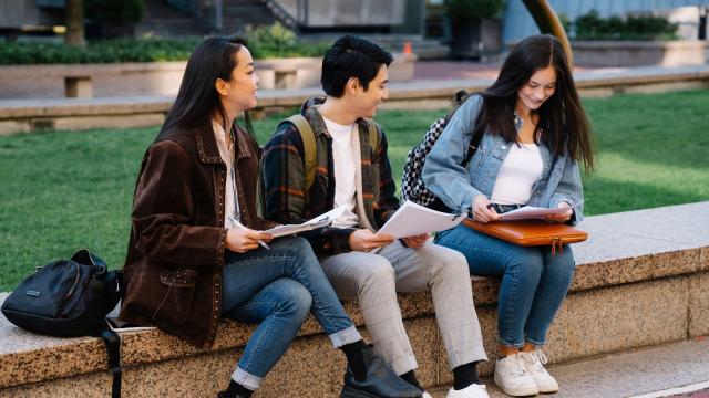 Mahasiswa Adaptif: Mampu Berubah Dan Bertahan Di Lingkungan Kampus Modern