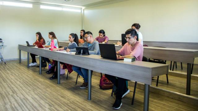 Gambar Artikel Mahasiswa Reflektif: Mengembangkan Diri Melalui Evaluasi Dan Pembelajaran Berkelanjutan