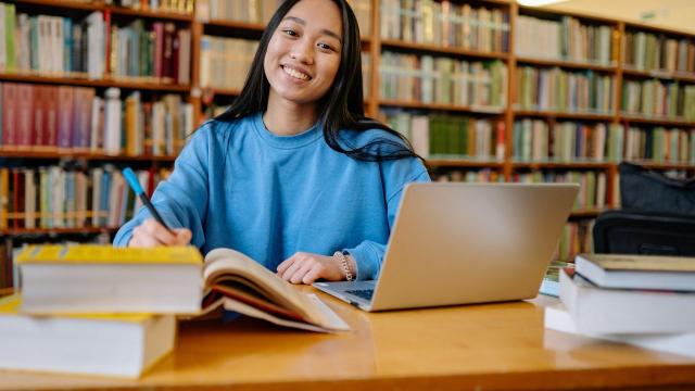 Menjadi Mahasiswa Produktif Di Era Modern: Kunci Sukses Akademik Dan Kehidupan Kampus