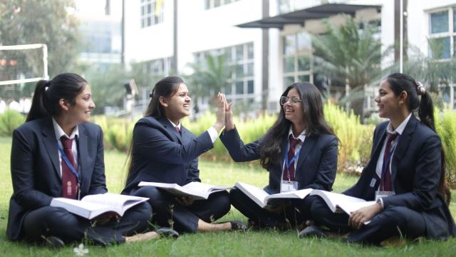 Gambar Artikel Mahasiswa Tangguh Dan Produktif: Strategi Sukses Menjalani Kehidupan Kampus Yang Seimbang