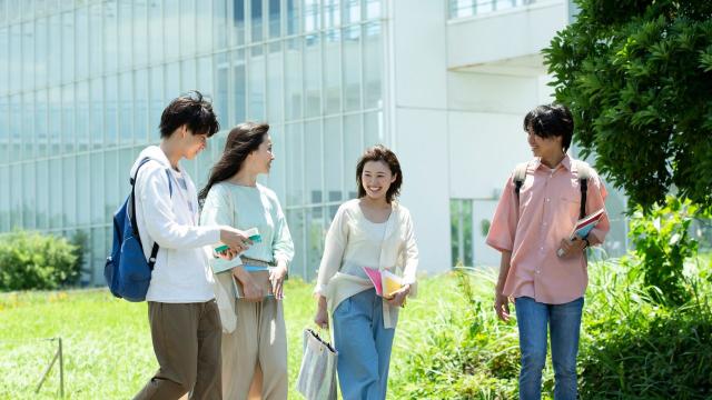 Gambar Artikel Kuliah Lancar Dan Sehat: Strategi Mahasiswa Tetap Produktif Di Kampus