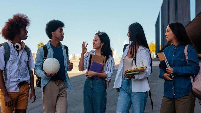 Gambar Artikel Maksimalkan Masa Kuliah: Strategi Mahasiswa Menghadapi Dunia Akademik Dan Sosial