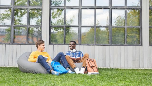 Gambar Artikel Mahasiswa Dan Pentingnya Kemampuan Kerja Tim Di Dunia Perkuliahan