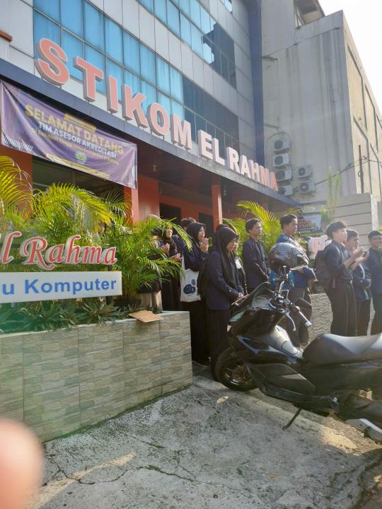Sekolah Tinggi Ilmu Komputer El Rahma